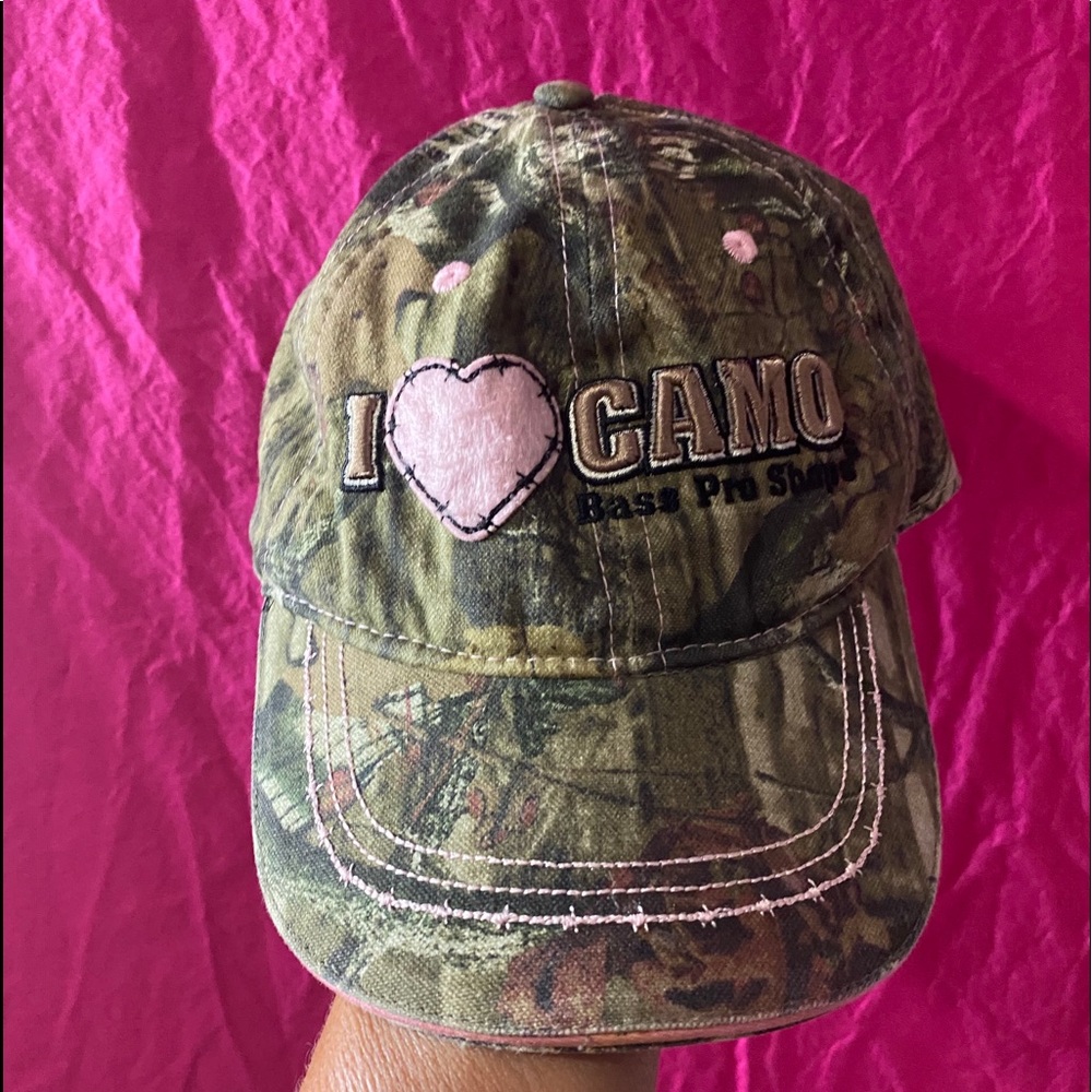 🧢🧡NWOT YOUTH Bass Pro Shops I love Camo Hat
